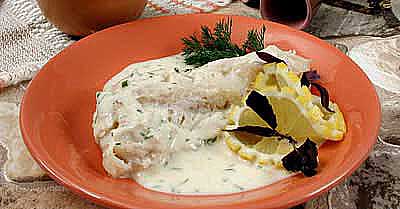 Рецепт ы Блюда из рыбы и морепродуктов : Окунь или щука с луковым соусом
