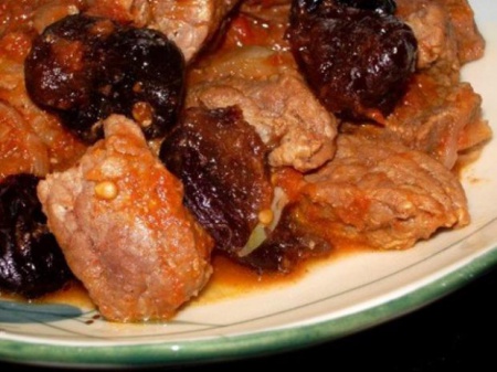 Рецепт мяса тушеного с черносливом