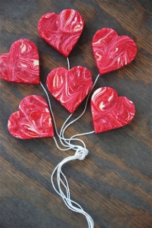 Чизкейки «Влюбленные сердца» на 14 февраля. Рецепт нежнейшего десерта ко дню Влюбленных. 