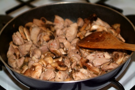 Рецепт курицы с грибами и чили