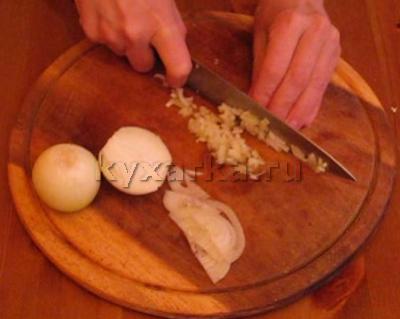 Как сделать рецепт люлякебаб из свинины на мангале?
