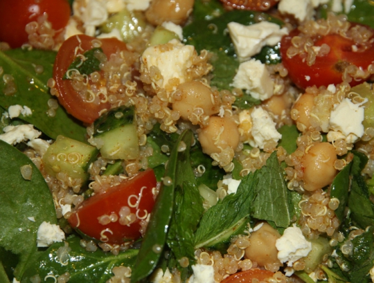 Рецепт салат из киноа с турецким горохом