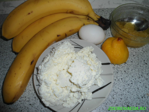 Как сделать запеканку с творогом и бананом?