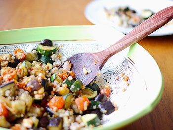 Как сделать зимний салат с гречкой?