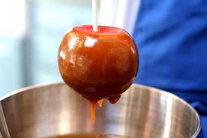 Карамельное яблоко - рецепт приготовления