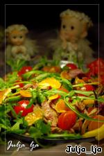 Рецепт свежий салат с уткой, запечeнными шампиньонами и мандариновой заправкой 'Новогодние традиции'